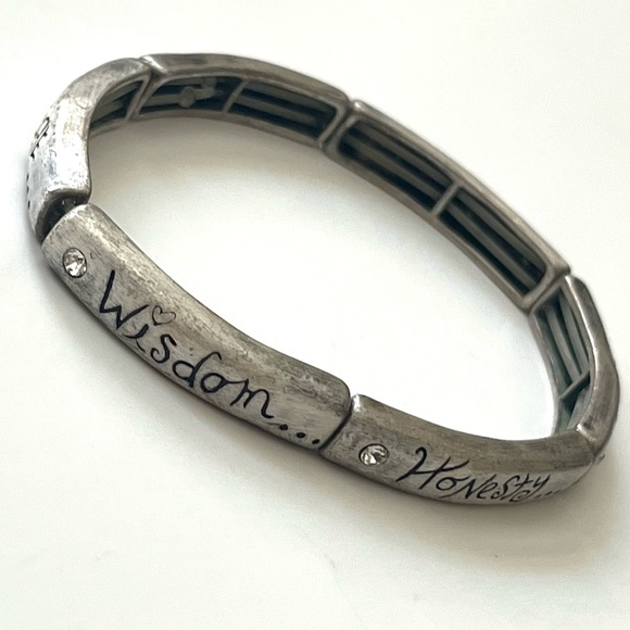 free 🆓 with purchase! - Picture 12 of 15